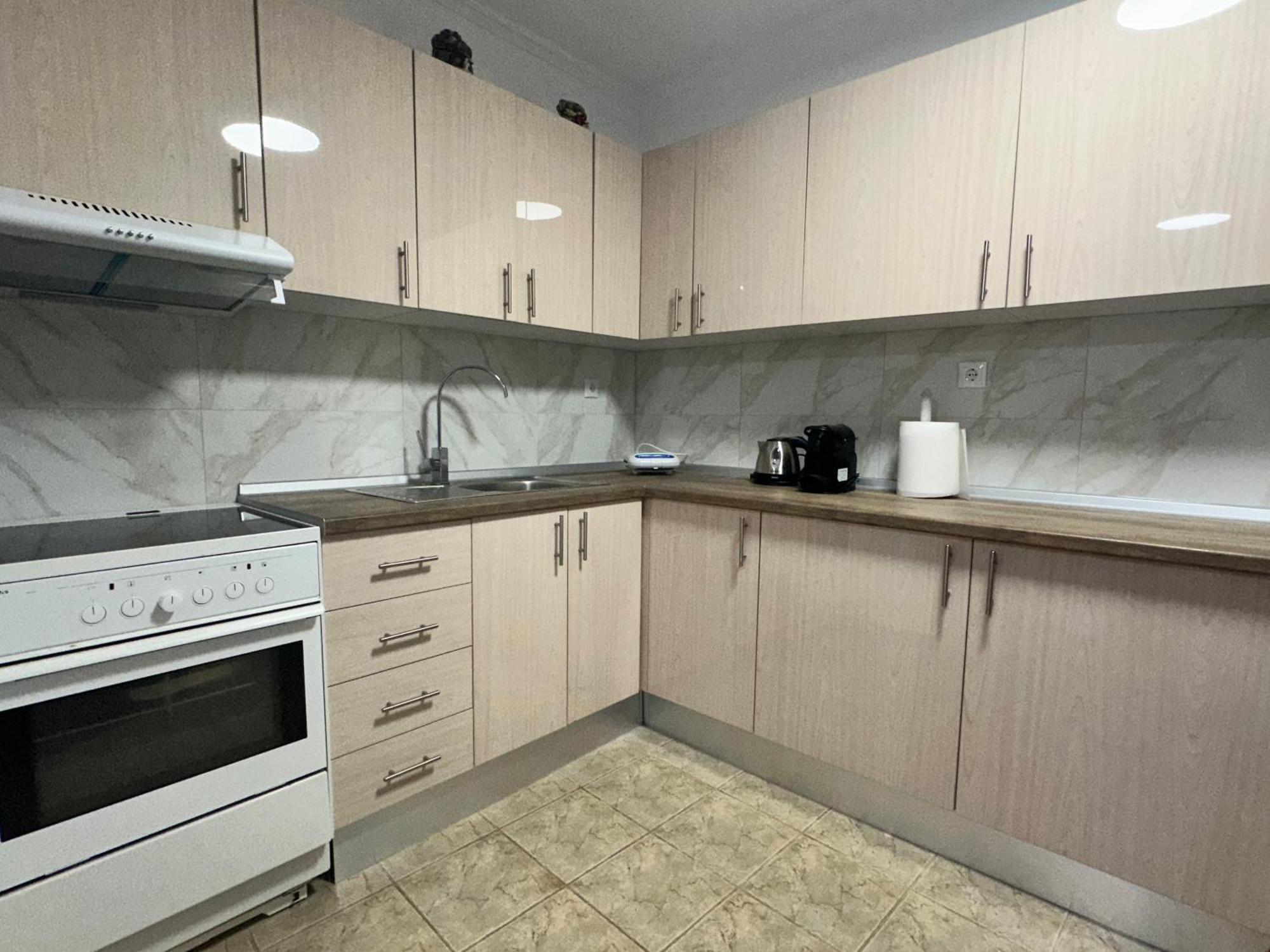 Emerald Seaside Apartment In Pefkohori Pefkohóri Kültér fotó